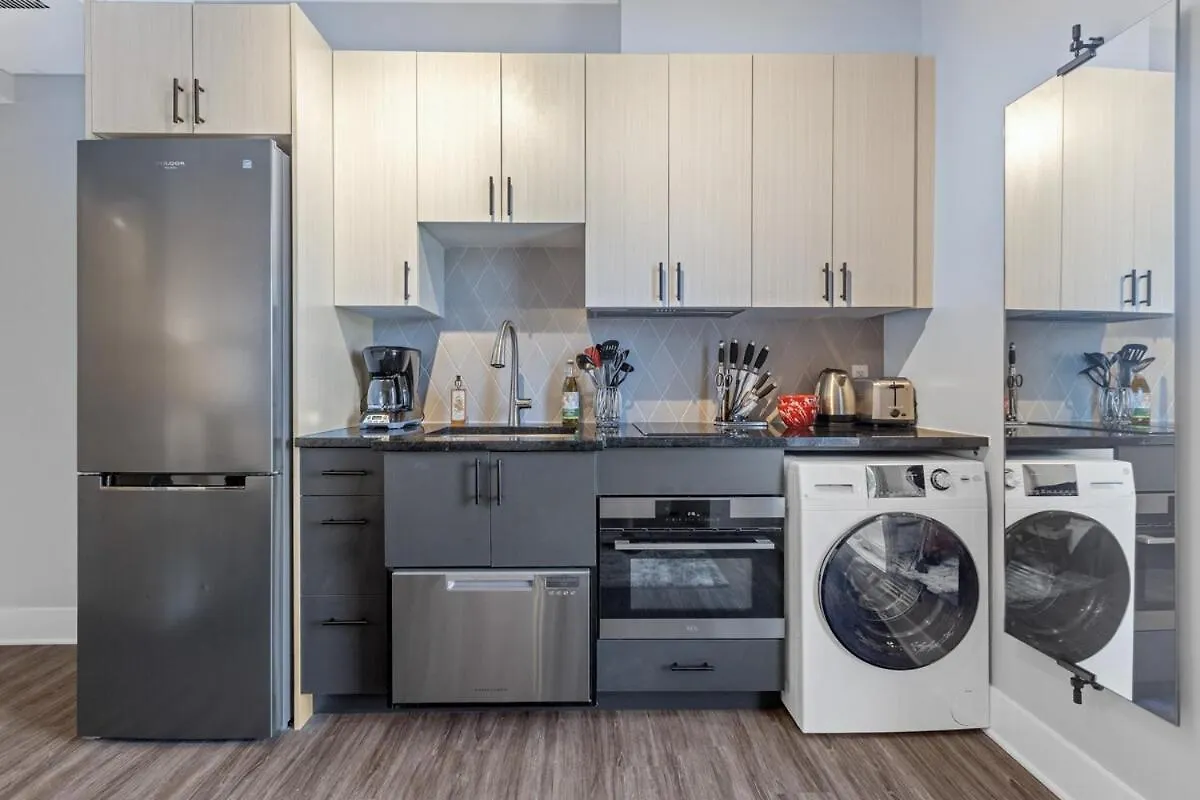 Alterra Beechwood Stay 6 Ottawa Apartment